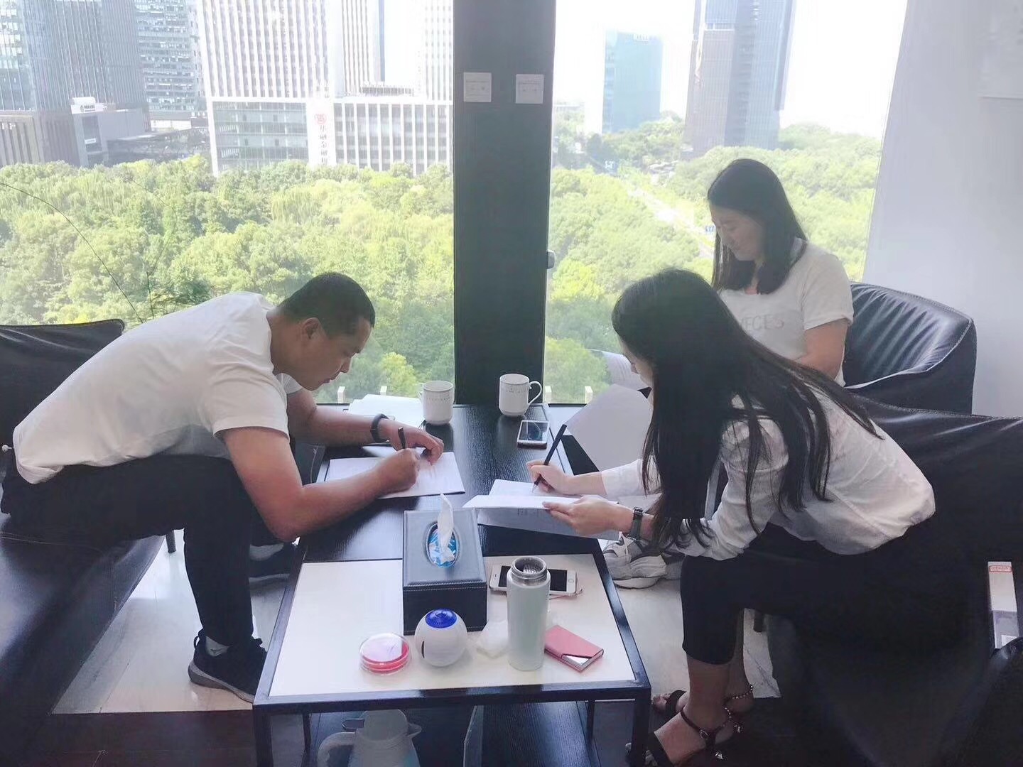 熱烈祝賀申總簽約創綠家白銀市區級代理！