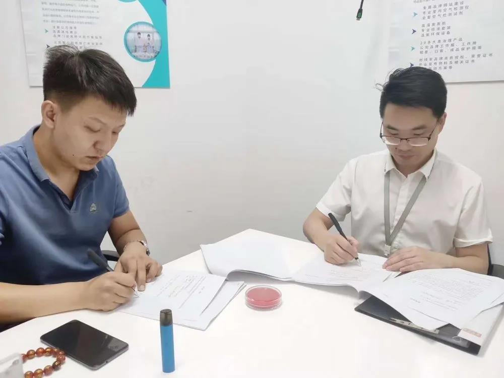 熱烈祝賀王總林總續約創綠家河北省石家莊區級代理！